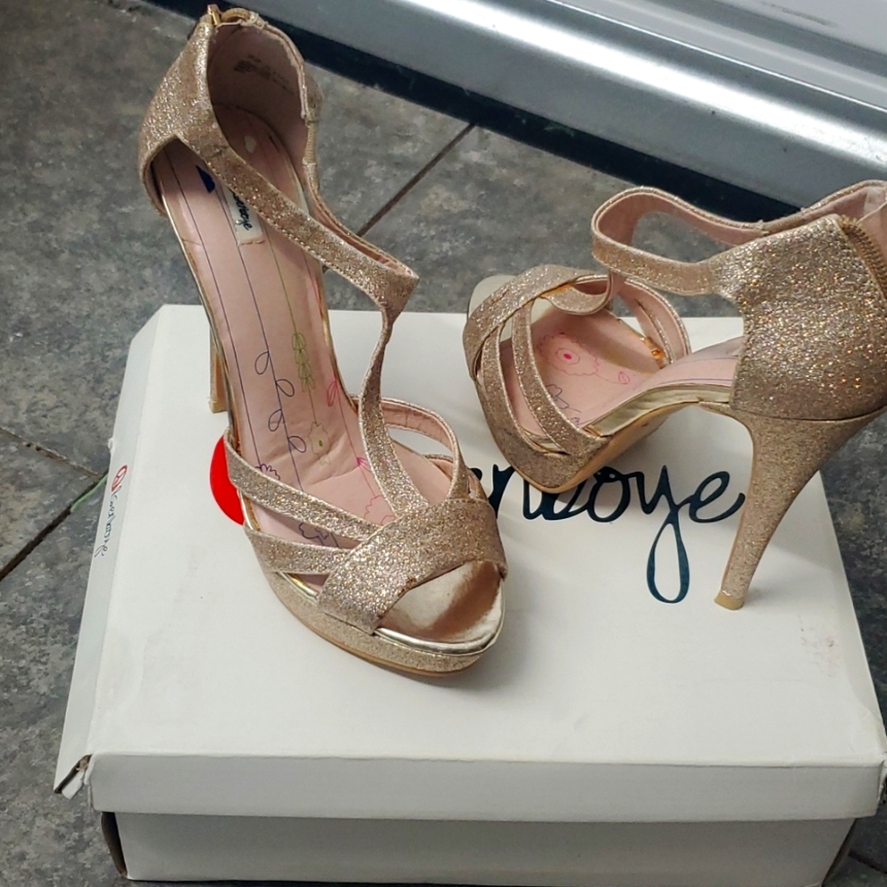 Lsenboye heels